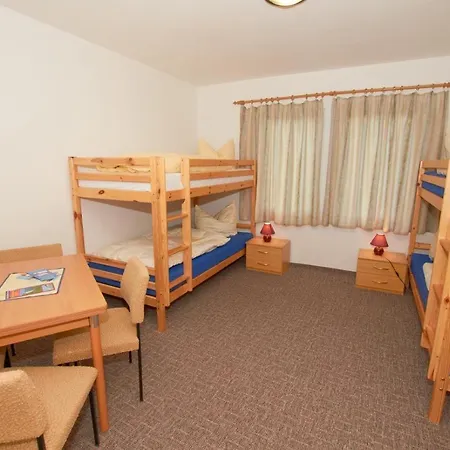 4-personen-familienzimmer-mit-gemeinschaftsbad-auf-ruegen-h5zi3 Rappin